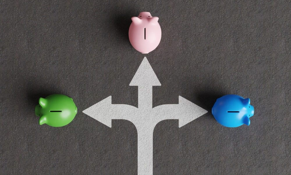 Financial coaching vs financial advice