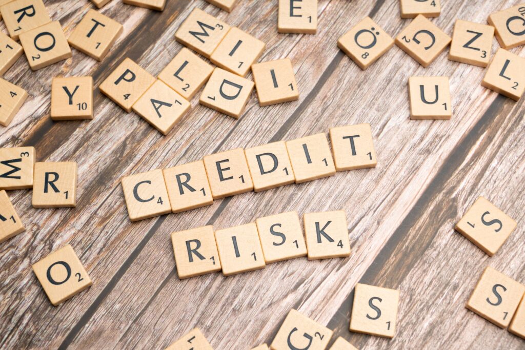 5 reasons why your credit score is low